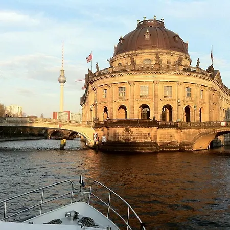 Apartment Mediterrane Luxusferienwohnung 5, Berlin- Köpenick, Am Müggelsee *